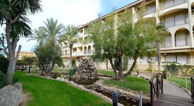 Apartment for 5 People With Garden, Varaa Huoneisto Torroella de Montgrí Baix Empordà