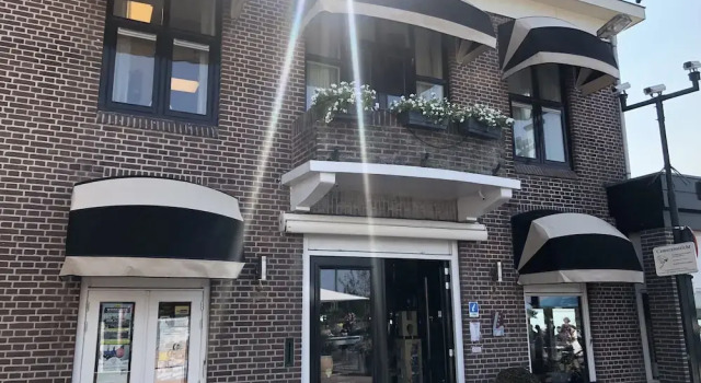 Hotel Café Restaurant Monopole