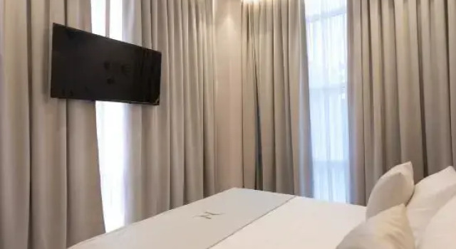 Полулюкс Ajsel Hotel