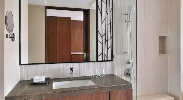 Одноместный номер Standard с балконом и с красивым видом из окна Courtyard by Marriott Mahabaleshwar