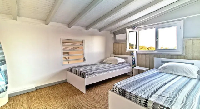House With 4 Bedrooms in Le Vauclin, With Wonderful sea View, Pool Acc, Boek Vakantiehuis Hotels in Le Vauclin met zwembad, Zwembad