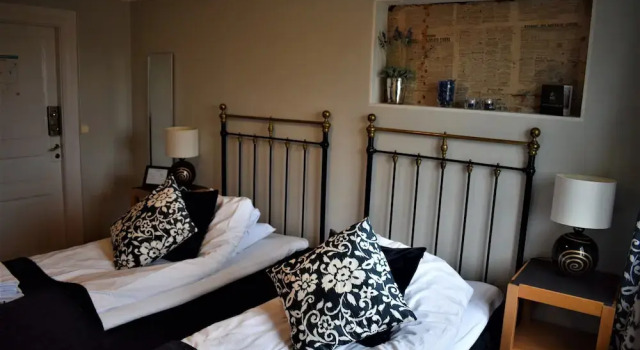 Torups Gästgivaregård, Book Hotel  