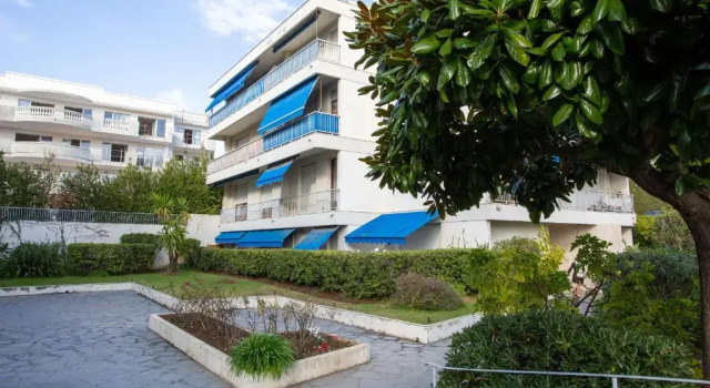 Apartment 5 minutes from the tram and 10 minutes from the sea, Забронировать Апартаменты/квартира Апартаменты Ниццы, рядом с Jardin Botanique, Апартаменты/квартира