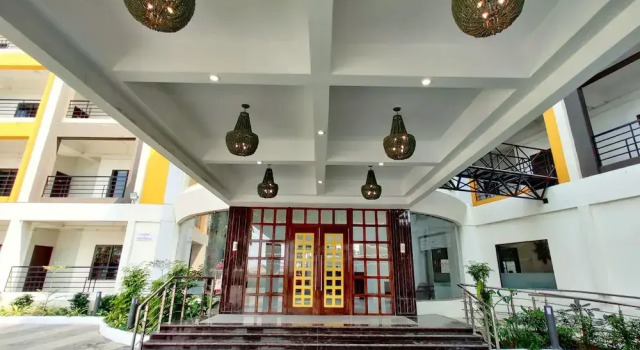 Golden Chariot Hotel Daman, Rezervovat Hotel Hotely v Gujarat s parkováním, Parkování