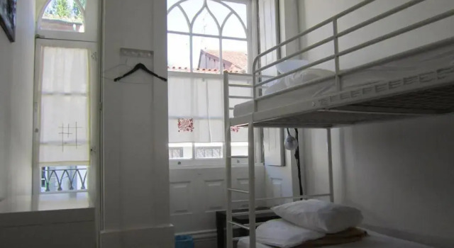 Кровать в общем номере (женский номер) Hostel Prime Guimaraes