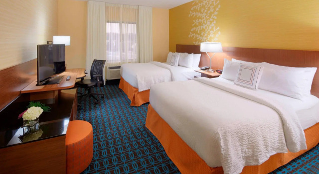 Четырёхместный номер Standard Fairfield Inn & Suites Springfield Northampton/Amherst