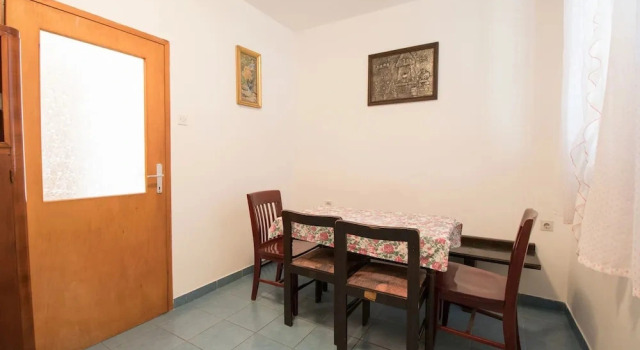 Apartments Josip, Đặt Căn hộ Khách sạn ở Kvarner có chỗ đỗ xe, Bãi đậu xe