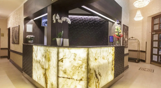 Green Garden Hotel