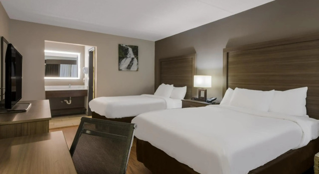 Quality Inn Asheville Airport, Book Hotel Fletcher North Carolina