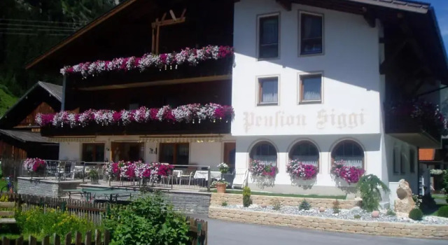 Hotel Pension Siggi, Prenota Hotel Sankt Leonhard im Pitztal 