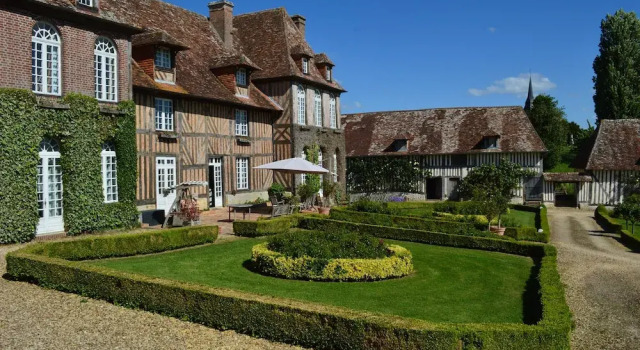 Manoir du Lieu Rocher, Book Hotel Hotels in Normandy with Parking, Parking