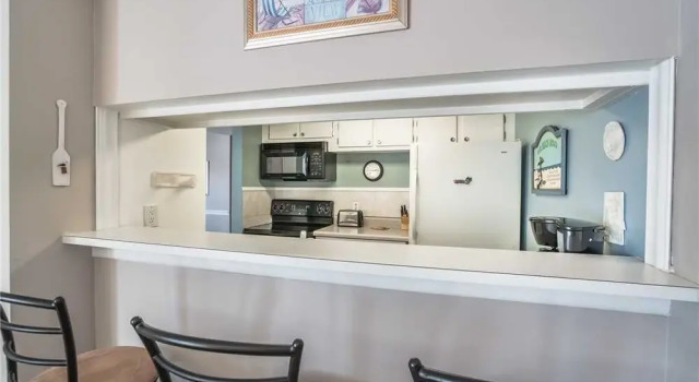 Madeira Beach Yacht Club 337G - Two Bedroom Condo