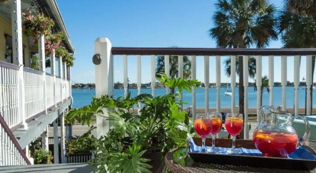 Двухместный номер Standard с видом на море Bayfront Marin House