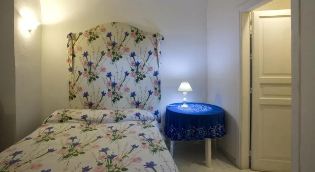 Cleopatra, Book Hotel Palermo Sicilien
