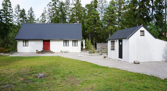 Four-Bedroom Holiday Home In Slite, Book Hotel  