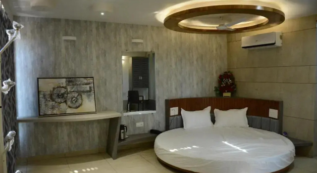 Hotel Darshan SP Ring Road, Réserver Hôtel Naroda Gujarat