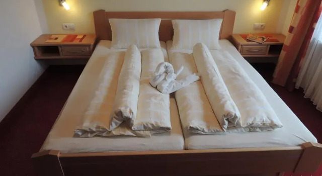 Gästehaus Regina, Забронировать Отель Отели Тироля 3 звезды, 3*