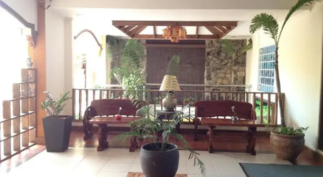 Advianne's Cafe, Hotel, and Restaurant