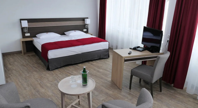 Ruhr Inn Hotel, Забронировать Отель Хаттинген 