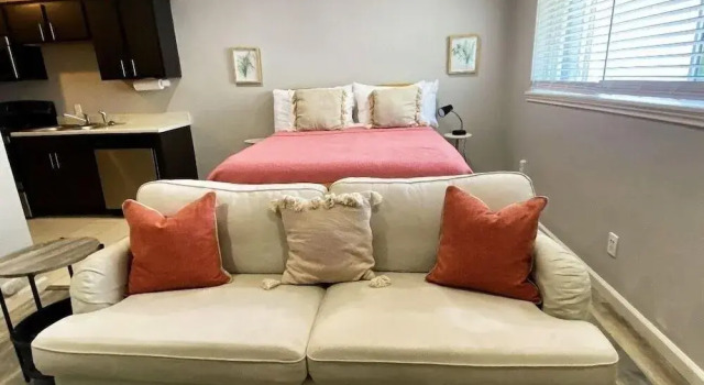 Paragon Apartments, Забронировать Апартаменты/квартира Отели Далласа с парковкой, рядом с Landry Center, Парковка