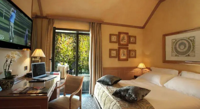 Номер Executive Hotel de la Ville Monza - Small Luxury Hotels of the World