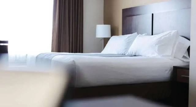Номер Standard Best Western Plus Lacombe Inn and Suites