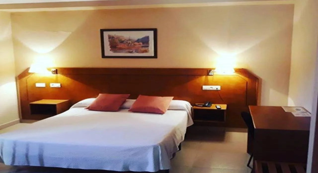 Hotel O´xardin, Book Hotel  