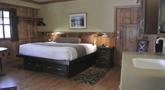 Двухместный люкс Premium с балконом The Green Bridge Inn