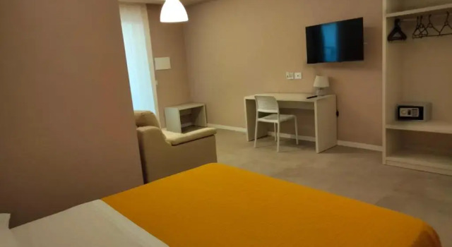 Loris House, Varaa Hotelli Tropea Calabria