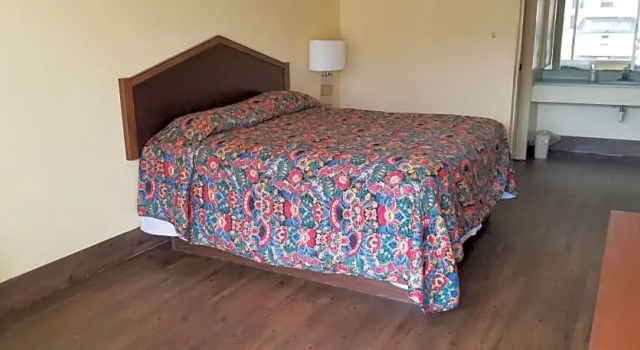 Двухместный номер Standard Family Inns of America - Mobile