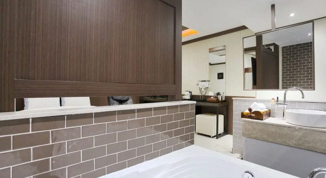 Hotel Page
