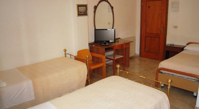 Четырёхместный номер Standard Riva Reno GuestHouse