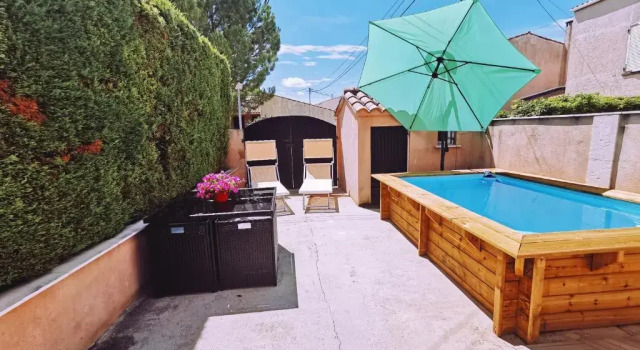 Студия STUDIO PRIVATIF CLIMATISÉ , TERRASSE ET PiSCINE