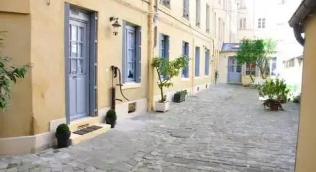 L'Escapade Versaillaise, Book Apartment Versailles 