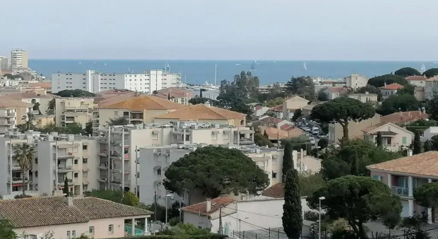 les coteaux du préconil 1, Забронировать Отель Отели Сент-Максима с бассейном, Бассейн