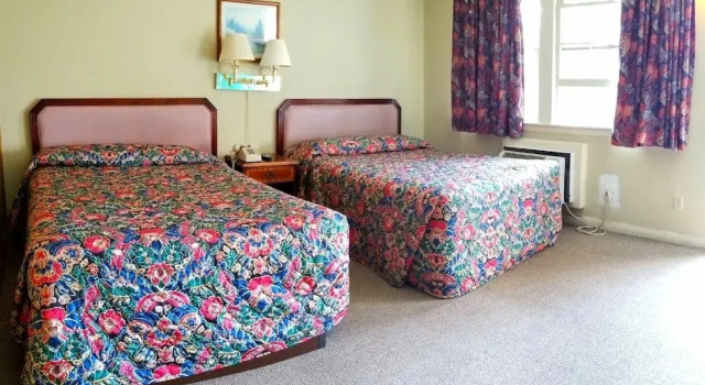 Stratford Motor Lodge, Забронировать Отель Фоллс-Черч Washington DC Metropolitan area, рядом с Dominion Hospital