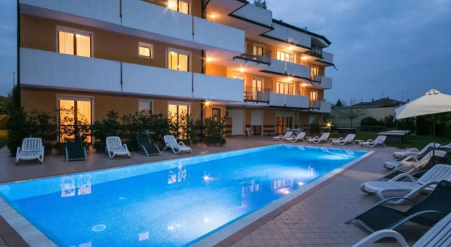 Peschiera 200m From Lake With Pool