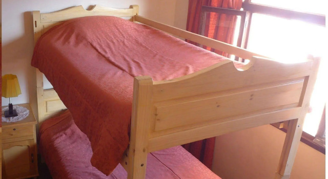 Travelers Guesthouse, Забронировать Отель Сукре департамент Чукисака, рядом с Bolivar Park