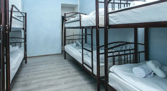 Кровать в общем номере (мужской номер) Хостел Sherlock Homes Баку