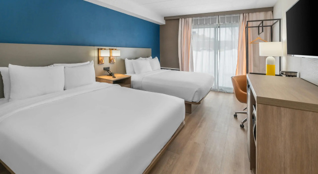 Четырёхместный номер Standard Comfort Inn Belleville