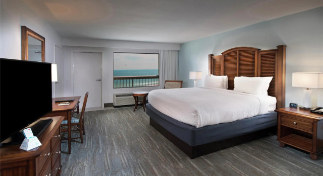 Двухместный номер Standard The Island House Hotel a Doubletree by Hilton