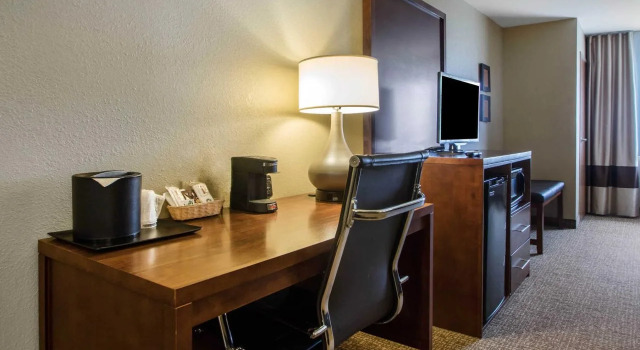 Comfort Suites Johnson Creek, Rezervați Hotel Johnson Creek Wisconsin