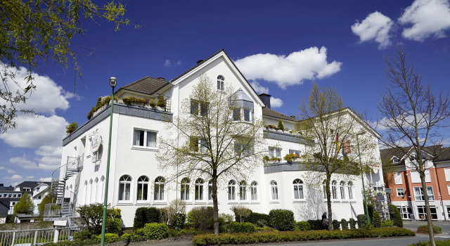 Kochs Stadthotel, Забронировать Отель Ольпе 