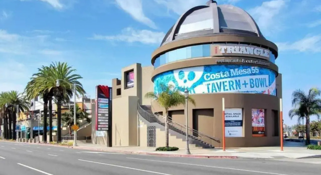 1000#1 Contemporary Home w/ Parking, Grill, & AC!