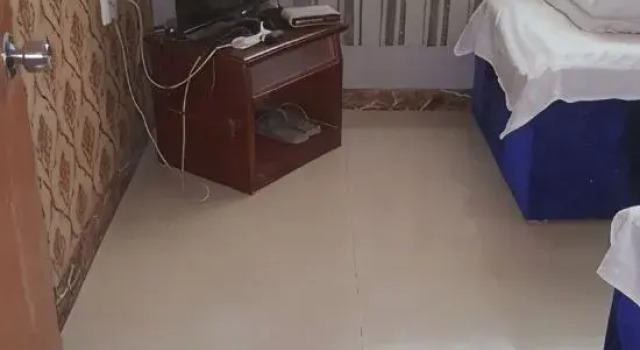 Номер Economy Korla Zhongxin Guest House