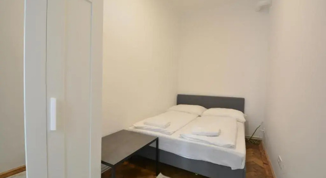Universum Apartment 4, Rezerwuj Apartament Hotele w Wiedeń z parkingiem, Parking