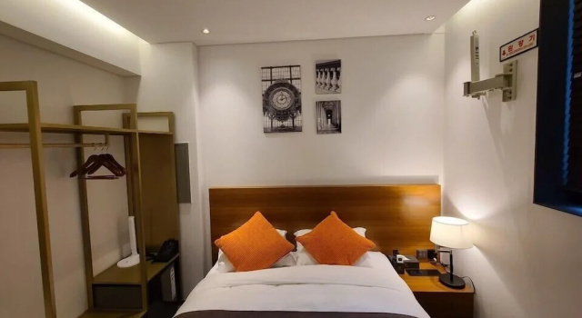 Двухместный номер Standard Hotels One