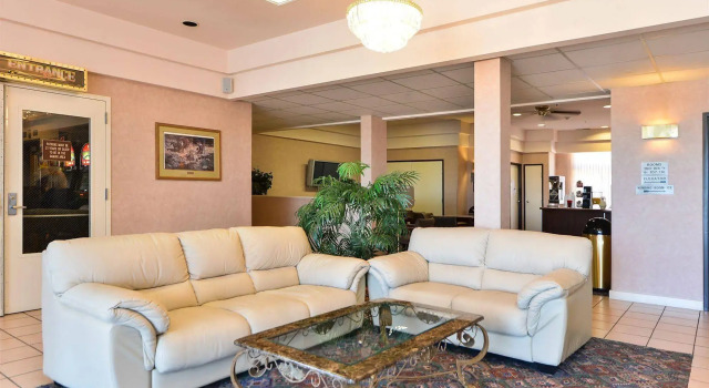 Econo Lodge Inn & Suites Jackpot near Casino, Book Hotel Hoteller i Jackpot med parkering, Parkering
