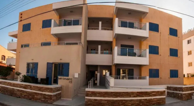 Galatia Executive Suites, Prenota Hotel Aradippou Larnaca Region