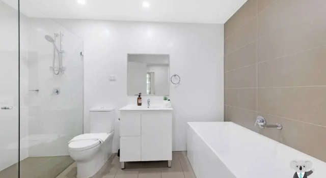 Kozyguru | Mascot | 2-Bed Close To Train